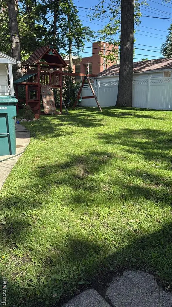 1500 Sherwood, Dearborn, MI 48124 - #3