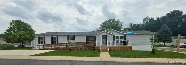 128 Chinkapin Rill, Fenton, MI 48430