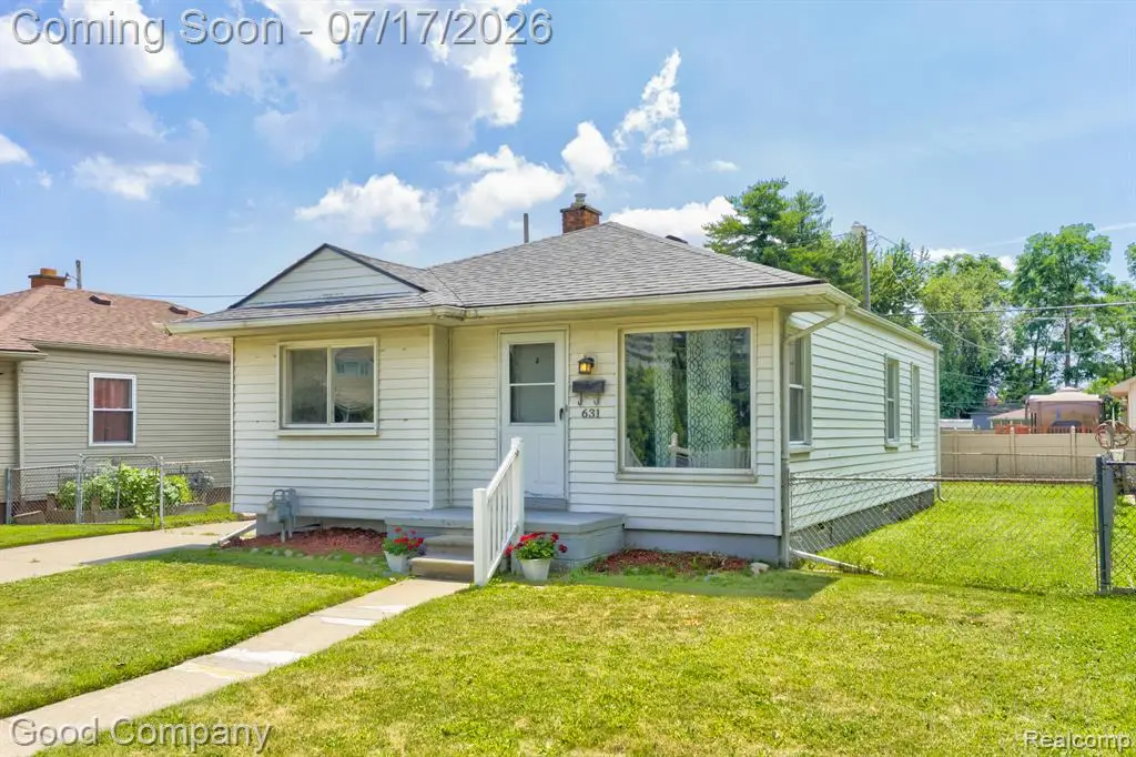 631 Saint Johns, Wyandotte, MI 48192 - #1