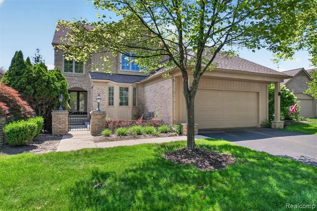 6445 Noble, West Bloomfield, MI 48322 - #1
