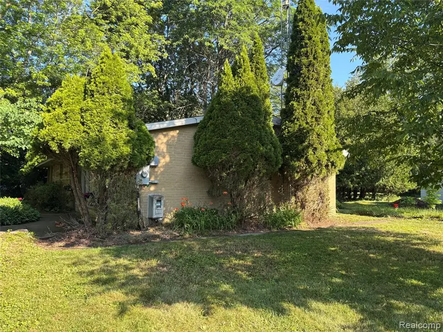 709 E Michigan, Au Gres, MI 48703 - #2