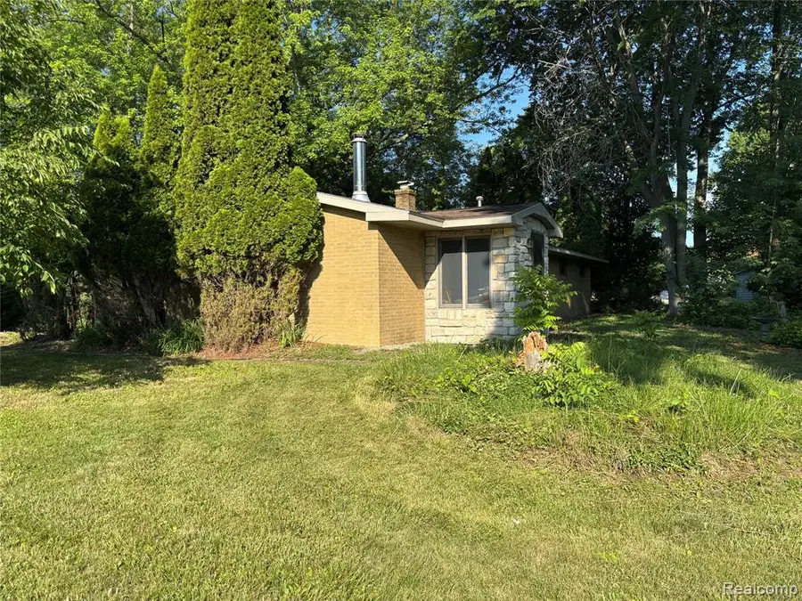 709 E Michigan, Au Gres, MI 48703 - #3