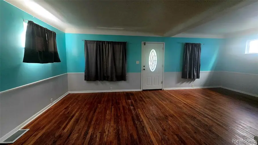 1619 White, Port Huron, MI 48060 - #3
