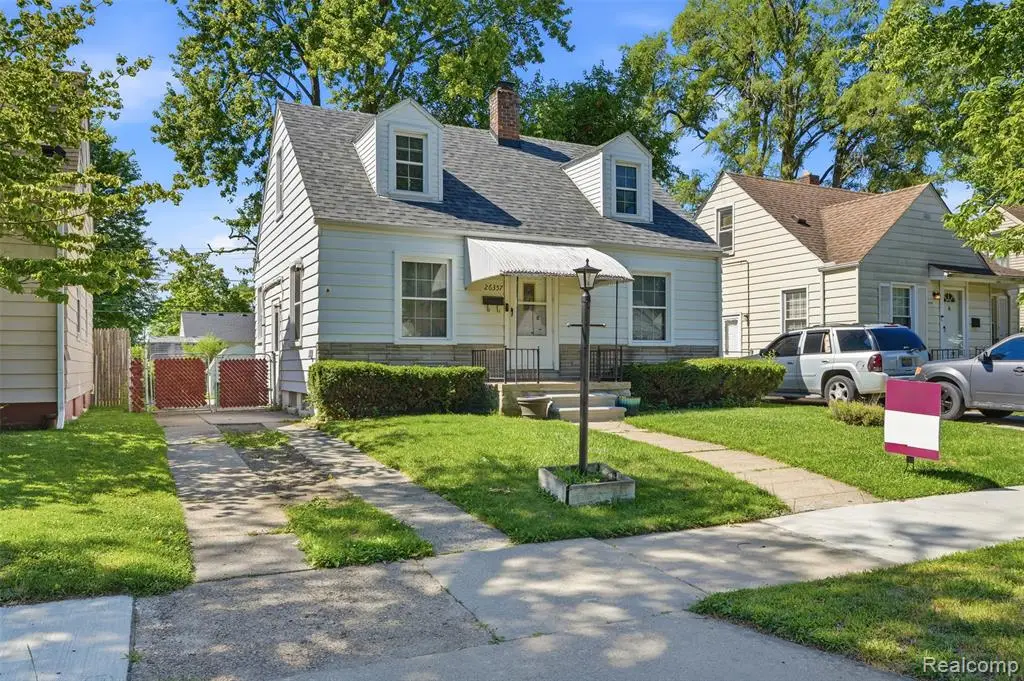 26357 Eton, Dearborn Heights, MI 48125 - #1