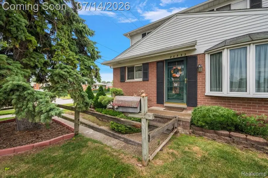 20323 Cedar, Saint Clair Shores, MI 48081 - #3