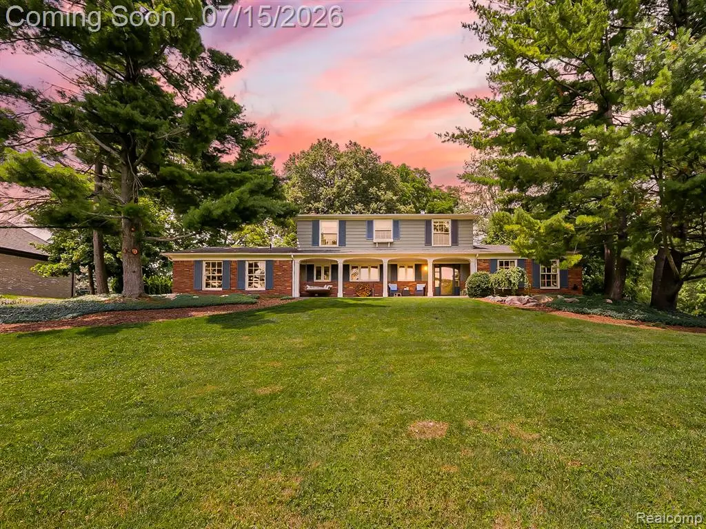 6730 Meadowlake, Bloomfield Hills, MI 48301 - #1