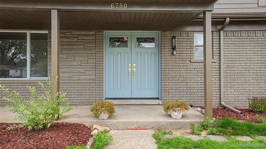 6780 Lee Crest, West Bloomfield, MI 48322 - #3