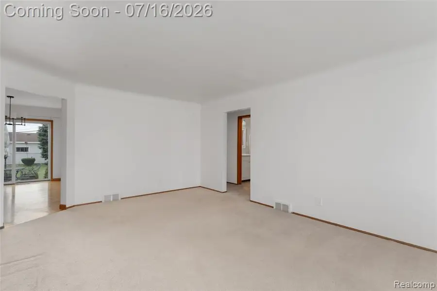 28665 Campbell, Warren, MI 48093 - #2