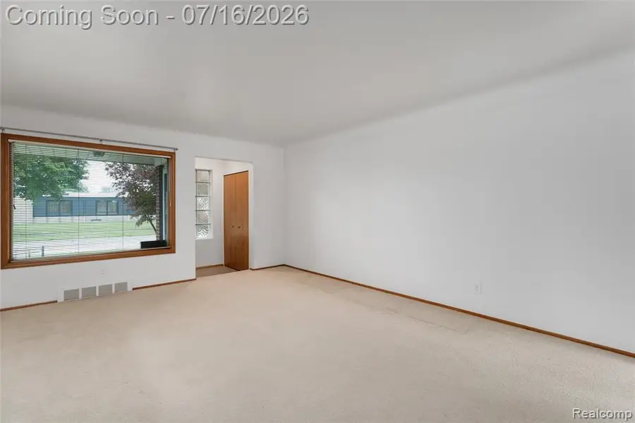 28665 Campbell, Warren, MI 48093 - #3