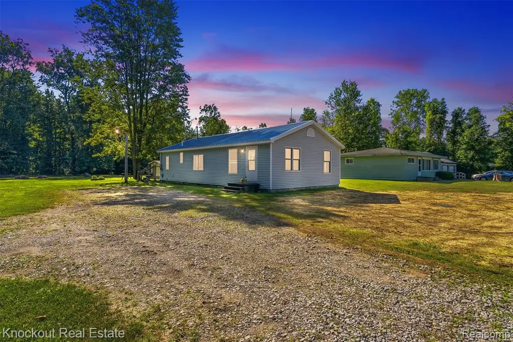 12845 Bueche, Burt, MI 48417 - #1