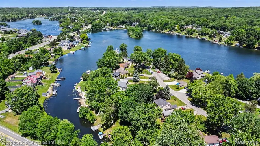 9567 Susin, Clarkston, MI 48348 - #3
