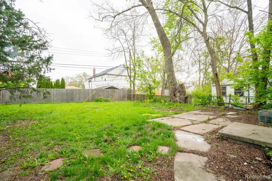 15315 Semrau, Eastpointe, MI 48021 - #3