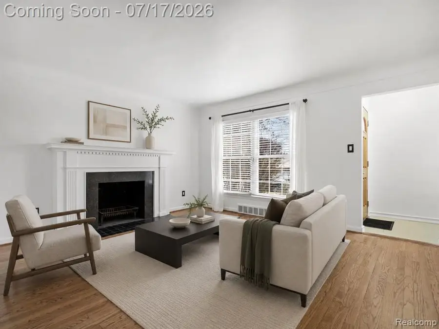 2090 Bradford, Birmingham, MI 48009 - #3