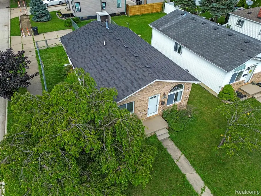 17245 Martin, Roseville, MI 48066 - #2