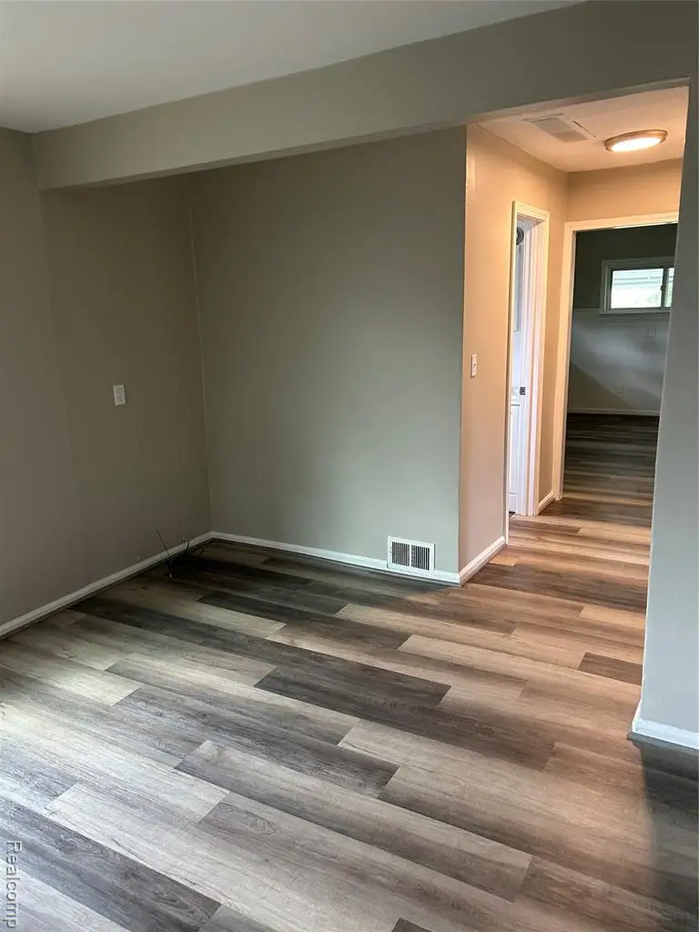 8411 N Middlebelt, Westland, MI 48185 - #3