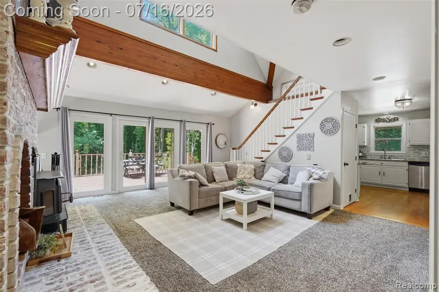 9201 Mabley Hill, Fenton, MI 48430 - #3