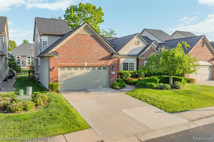 1723 Pine Forest, Commerce Township, MI 48390 - #2