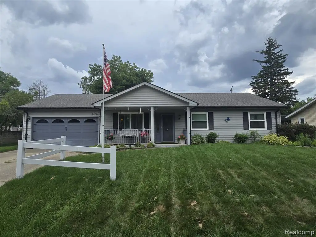 21411 Jefferson, Farmington, MI 48336 - #1