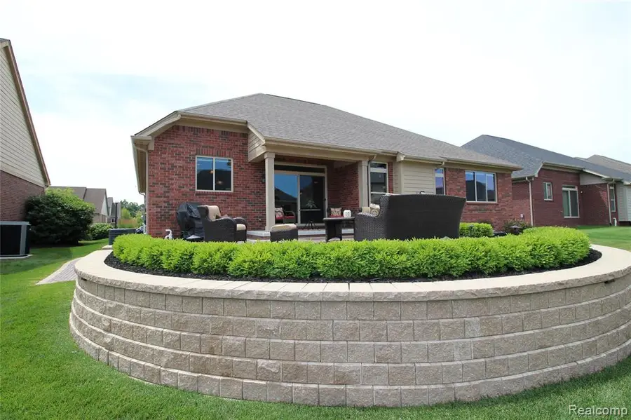 17785 Goldeneye, Clinton Township, MI 48038 - #2