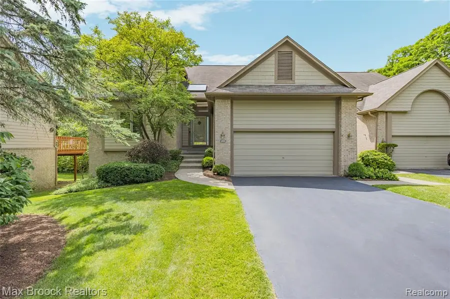 4860 Lagoons, West Bloomfield, MI 48323 - #2