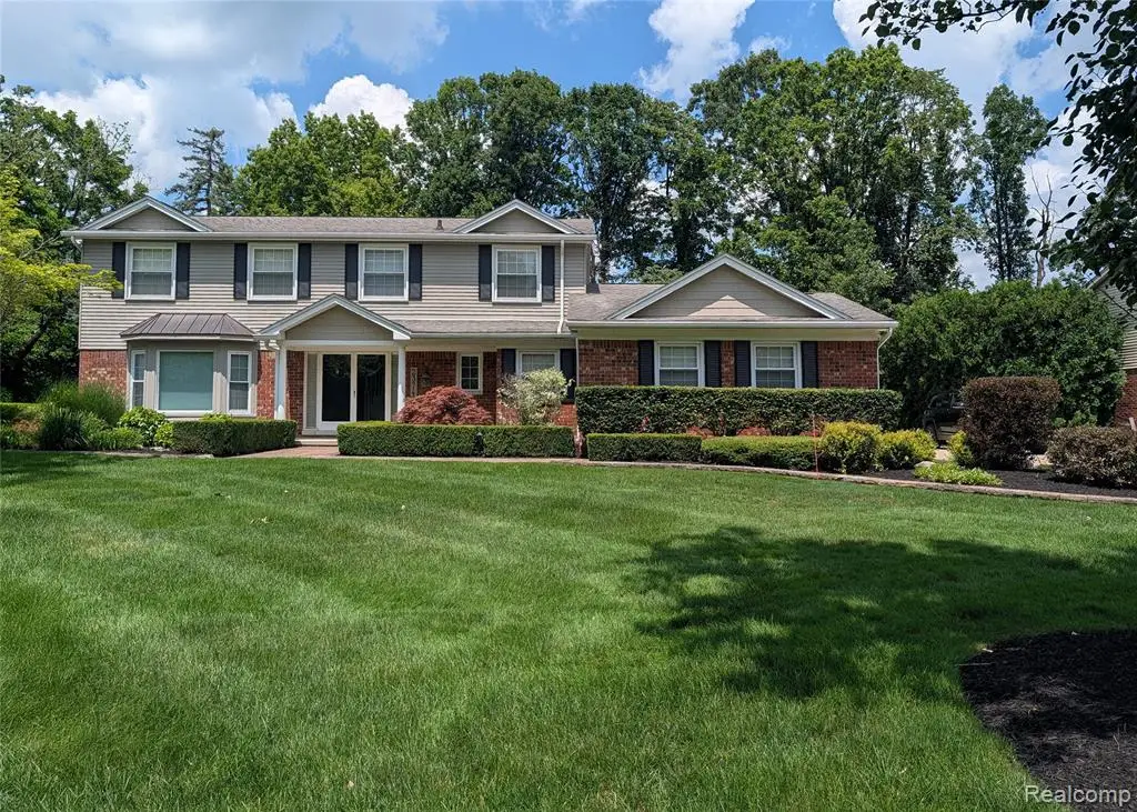 2374 Kingsbury, Troy, MI 48098 - #1