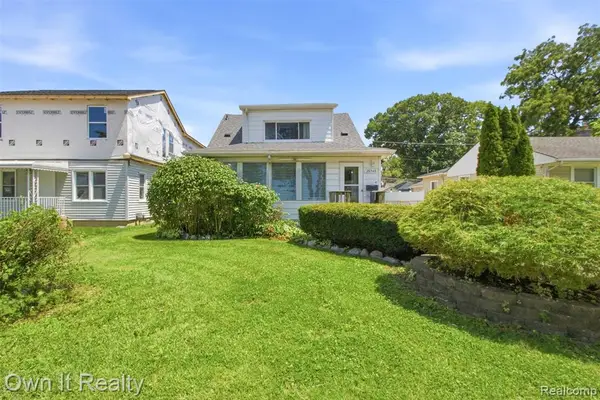 26546 Palmer, Madison Heights, MI 48071