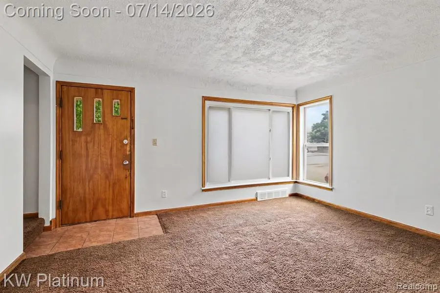 23755 Schroeder, Eastpointe, MI 48021 - #3