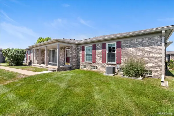 11186 Spruce, Washington, MI 48094