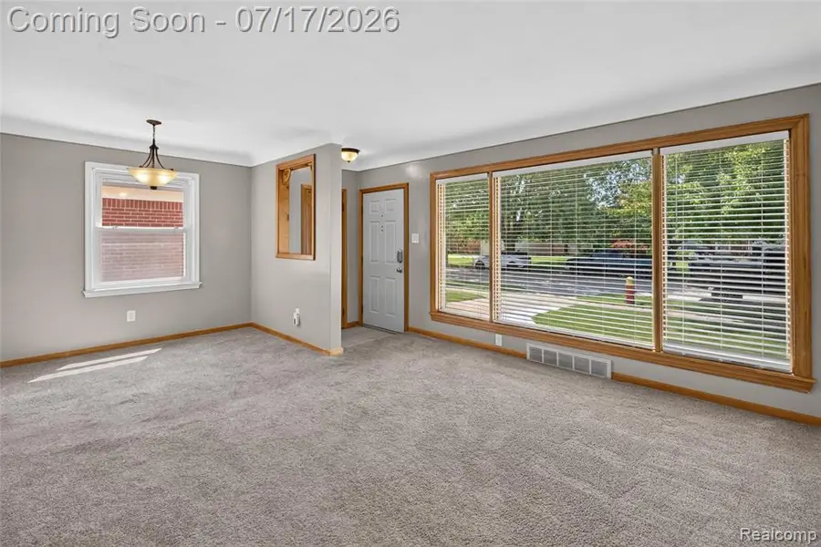 17104 Englewood, Allen Park, MI 48101 - #3