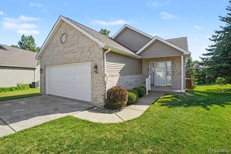 1007 Foxglove, Davison, MI 48423 - #3