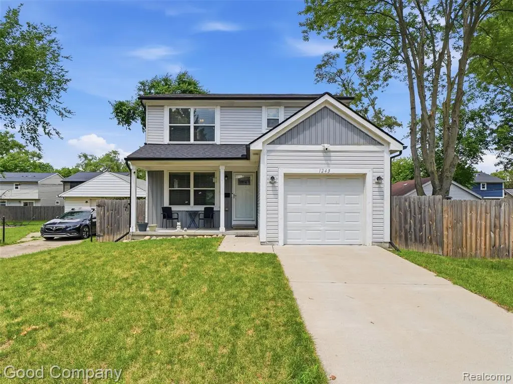 1243 E Milton, Hazel Park, MI 48030 - #1