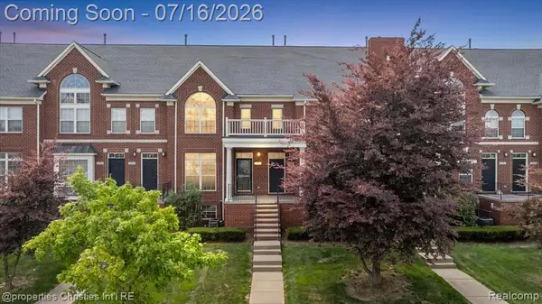 1422 Raliegh, Troy, MI 48084