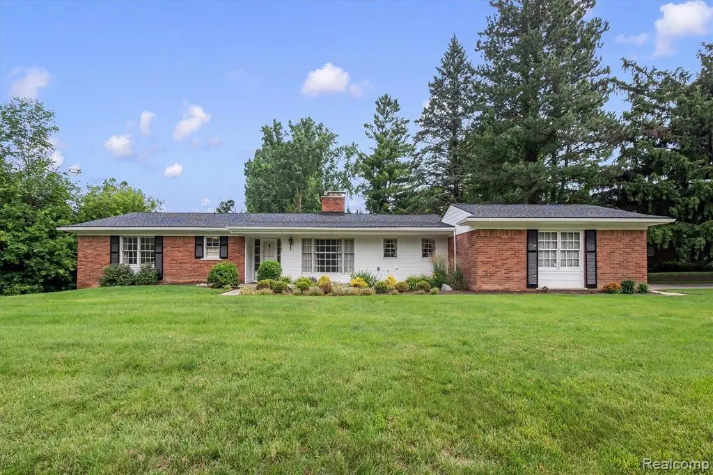 1151 Peveril, Bloomfield Hills, MI 48304 - #1