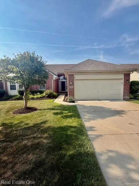 830 Woodhaven, Walled Lake, MI 48390