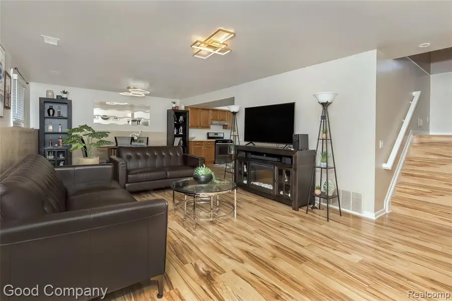5410 Edgar, Clarkston, MI 48346 - #3