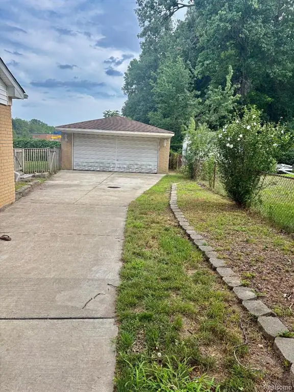 22725 Armstrong, Riverview, MI 48193 - #2