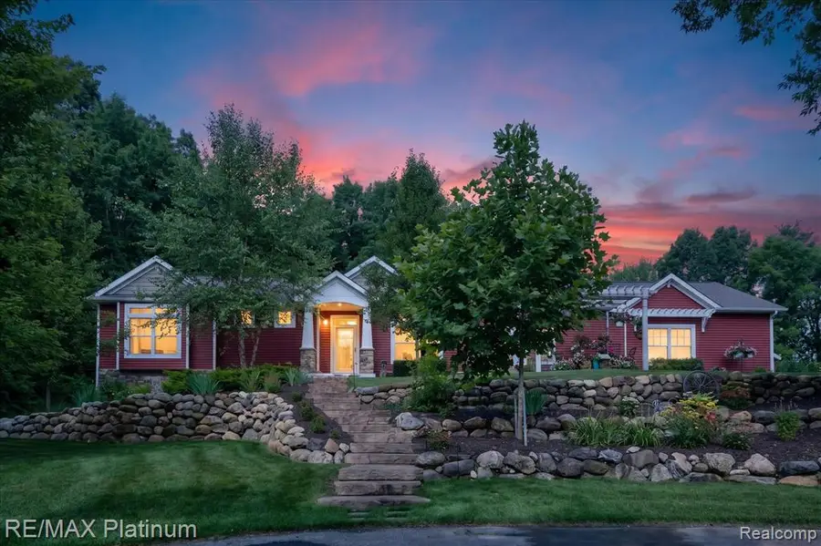 2676 Crooked Lake, Howell, MI 48843 - #2