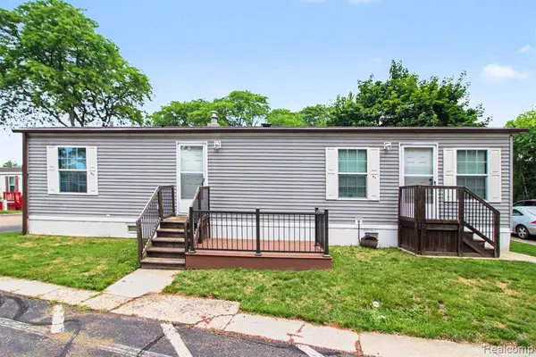 2740 Packard B8, Ann Arbor, MI 48108