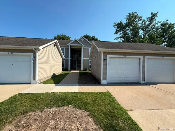 1421 Heatherwood, Ann Arbor, MI 48108