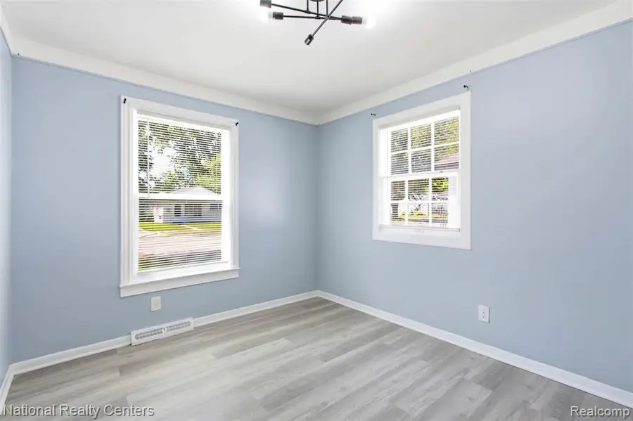 14227 Hobart, Warren, MI 48089 - #2