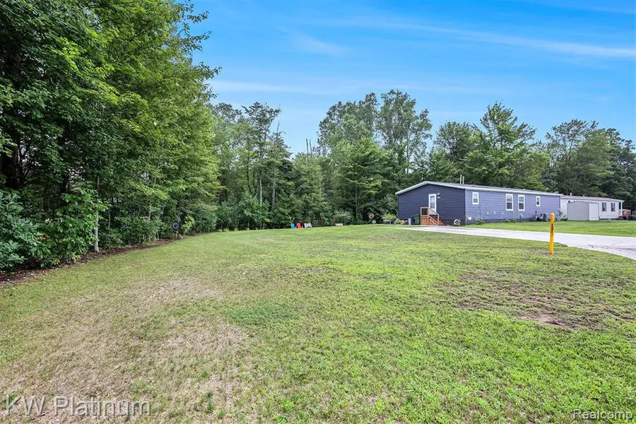 6154 Birch Creek, Kimball, MI 48074 - #2