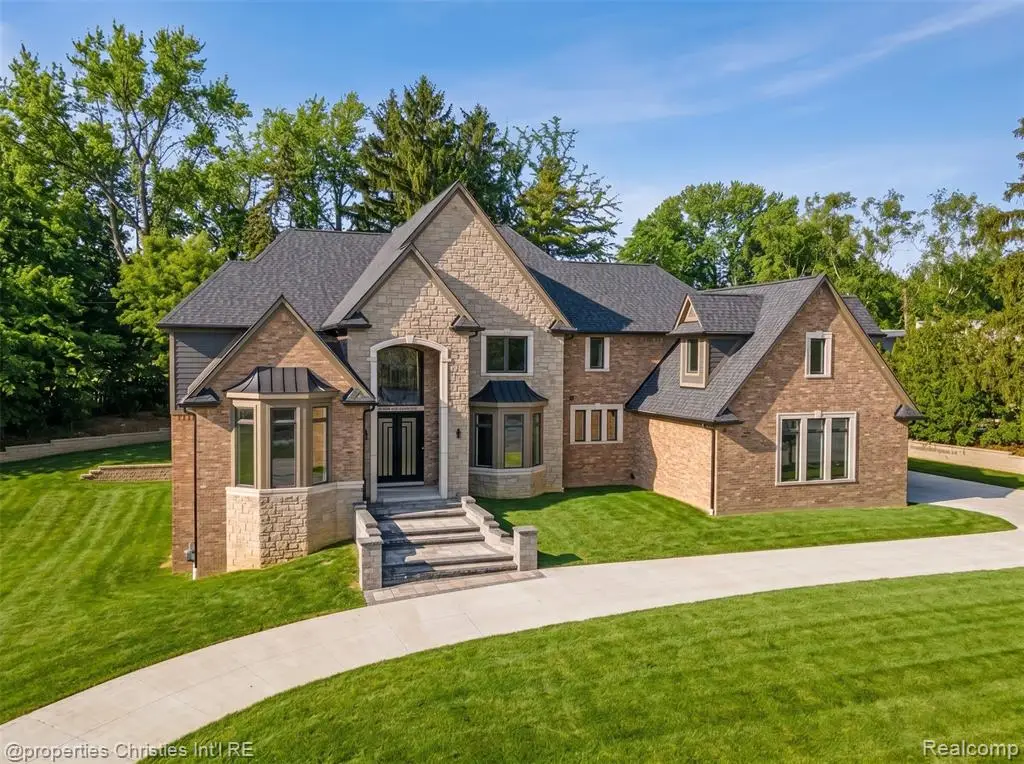 3080 Chickering, Bloomfield Hills, MI 48302 - #1