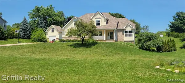 7055 Augustine, Fenton, MI 48430