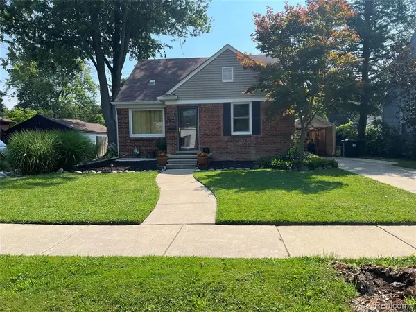 17200 Norborne, Redford, MI 48240