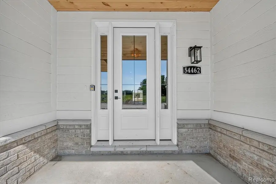 54462 Brenda, Macomb, MI 48042 - #2
