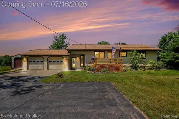 4555 Lonsberry, Columbiaville, MI 48421