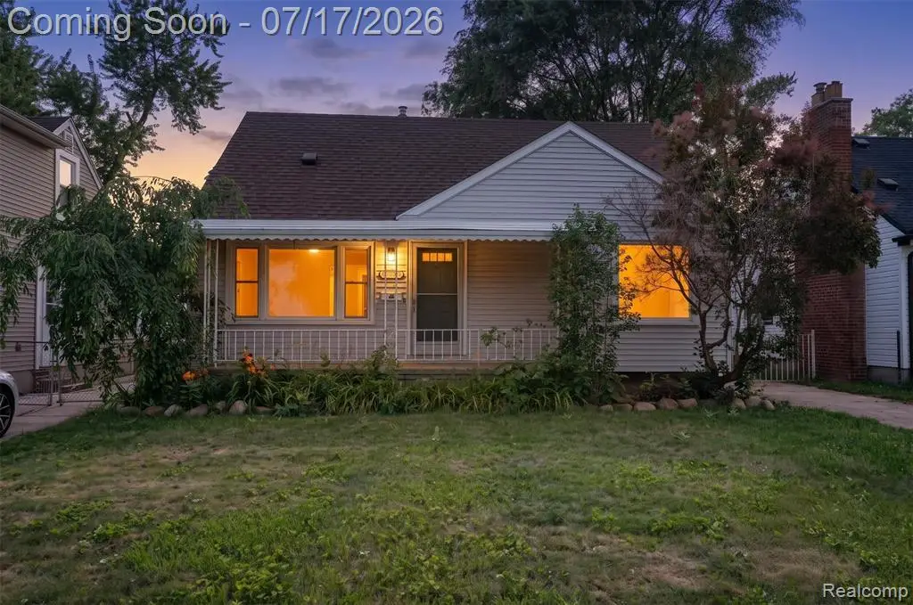 18641 Sumner, Redford, MI 48240 - #1
