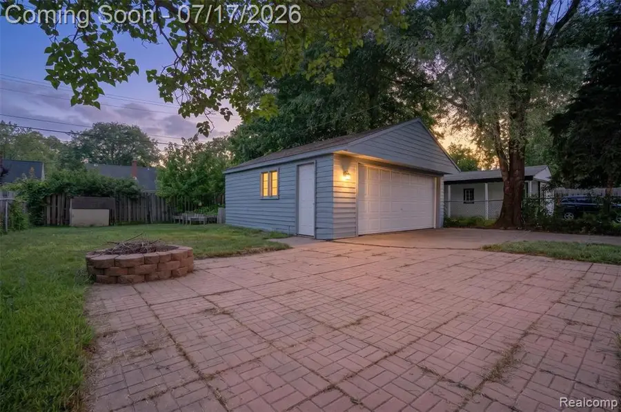 18641 Sumner, Redford, MI 48240 - #3