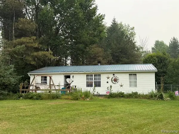 38 S Force, Attica, MI 48412