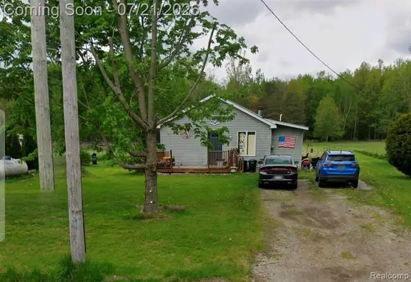 5008 W Burt, Montrose, MI 48457